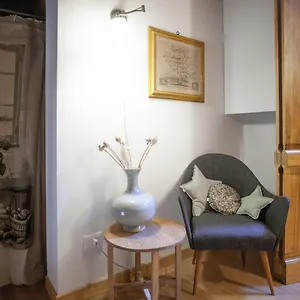  Appartement Italian Fantasy Takes Away