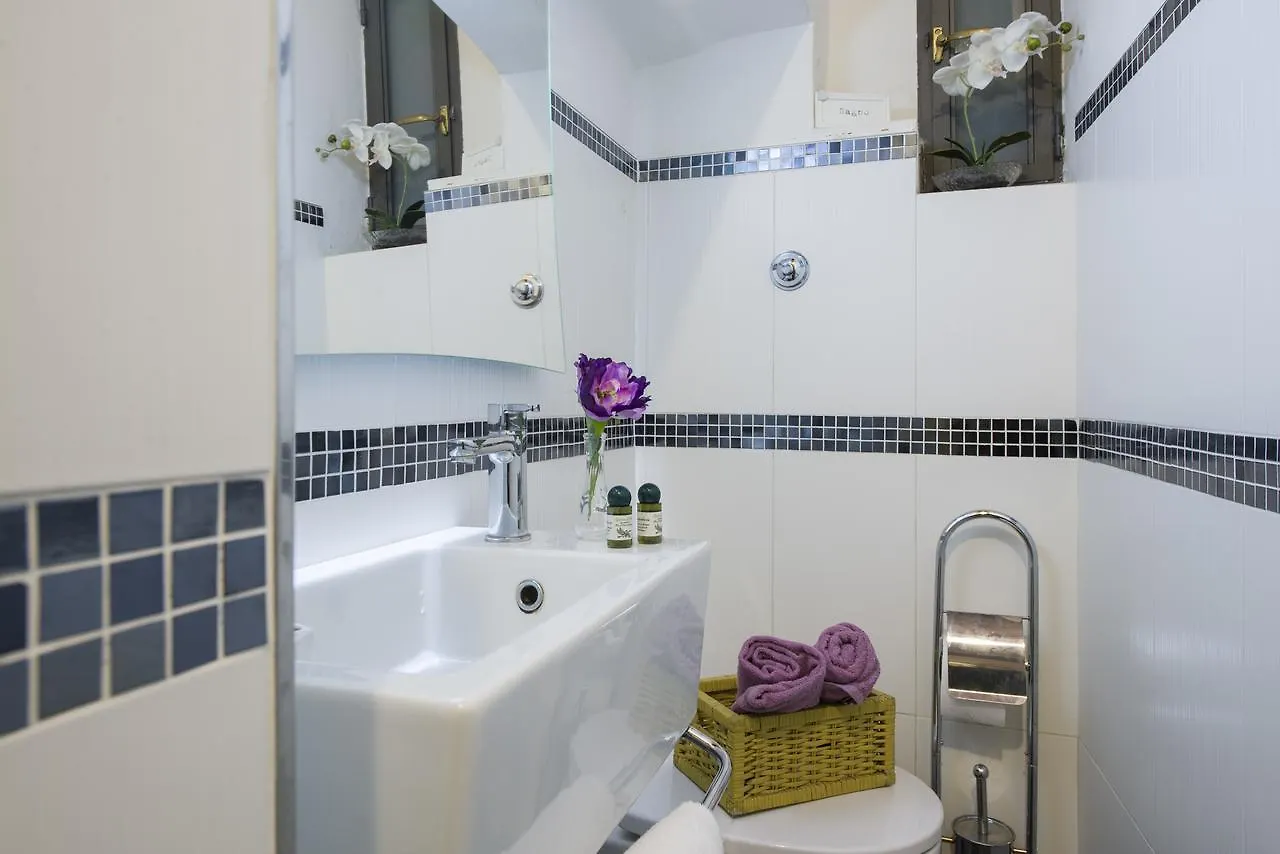 San Lorenzo Charm - Florence Nook